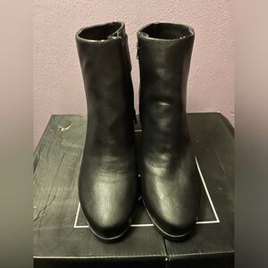 New York Transit / black wedge boots 7.5